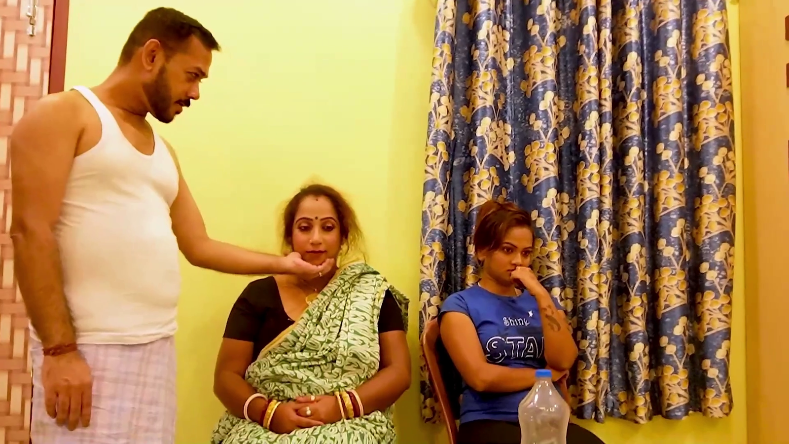 MOM FUCKED BY HANDSOME GUY IN FRONT OF HER DAUGHTER,